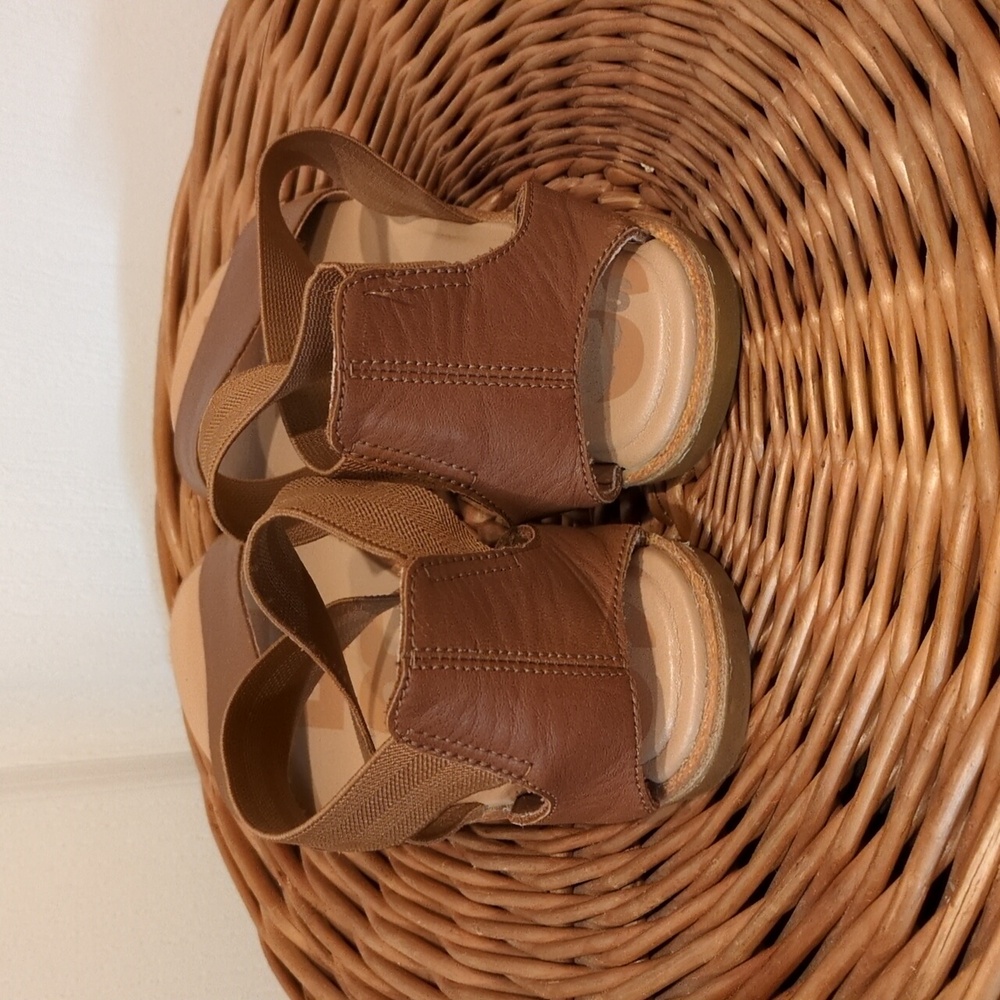 Sorel Ella Tan Leather Strapply Flats Womens 6 - Picture 2 of 7